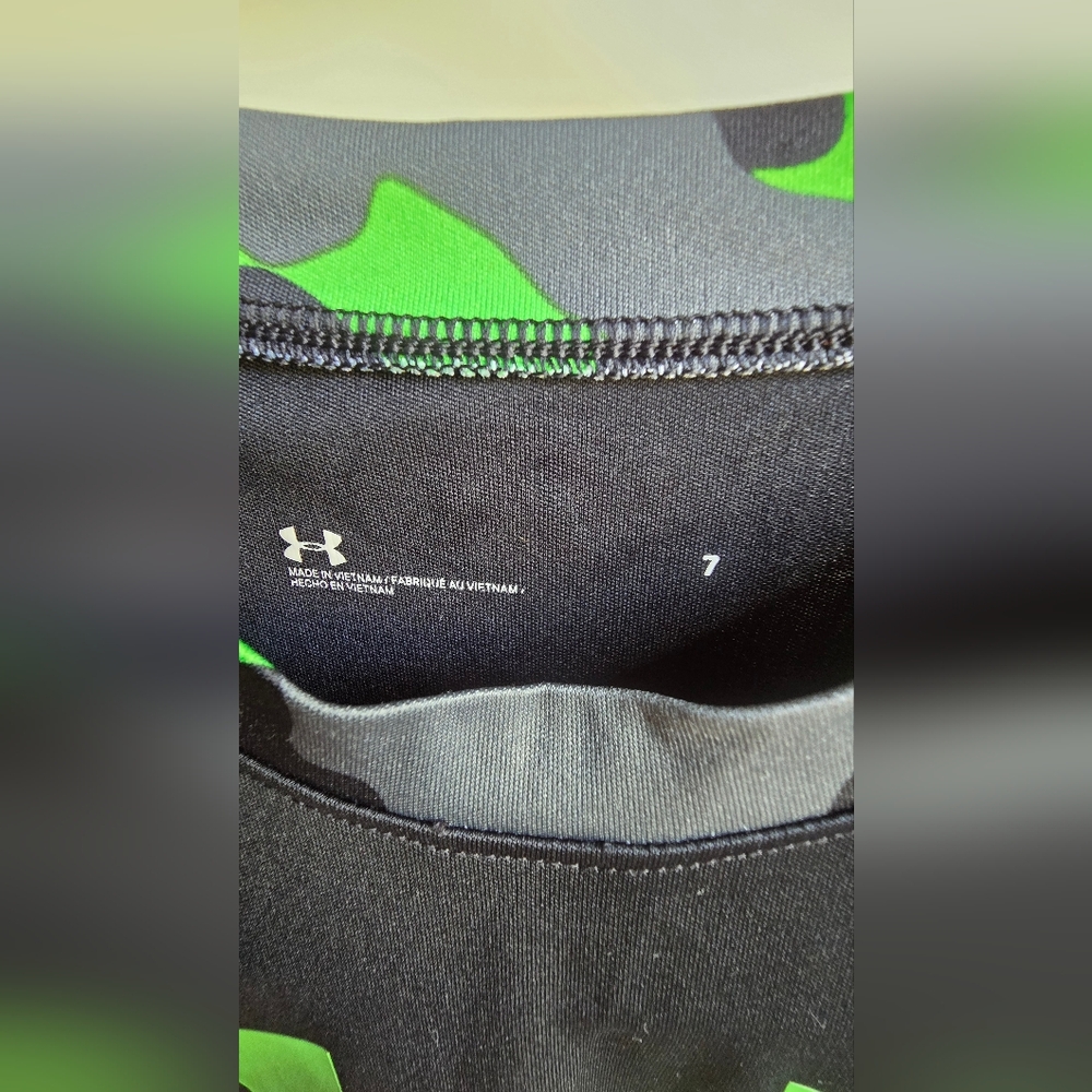 Under Armour Gray and Green Kids Set - Picture 8 of 9